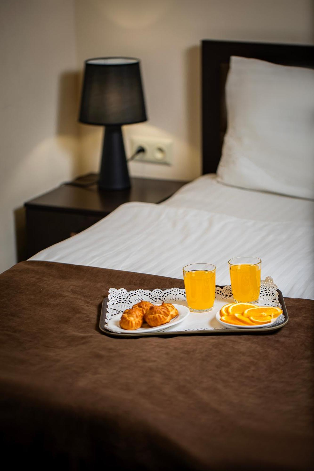 Boutique Living Hotel Ереван Экстерьер фото
