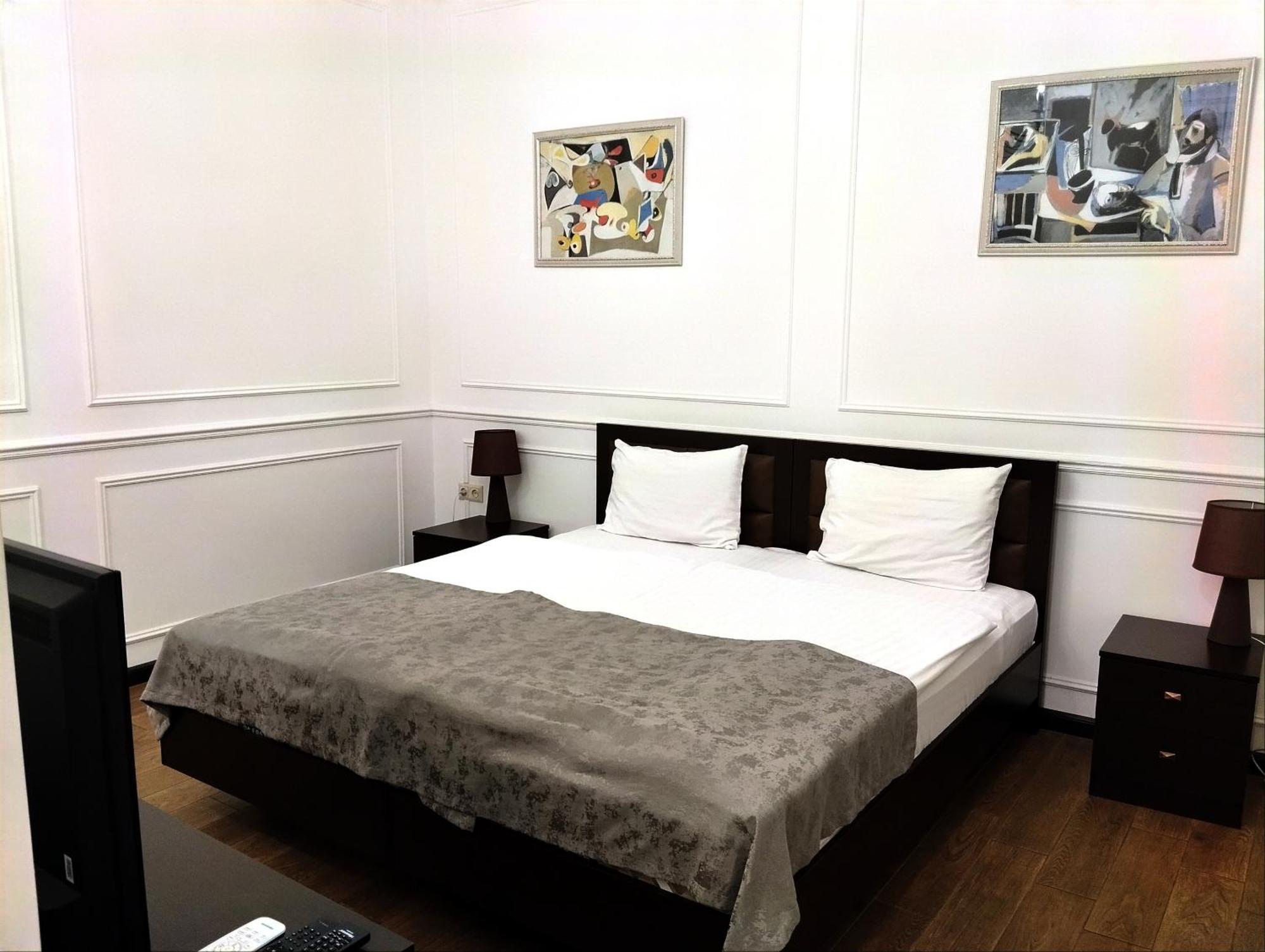 Boutique Living Hotel Ереван Экстерьер фото