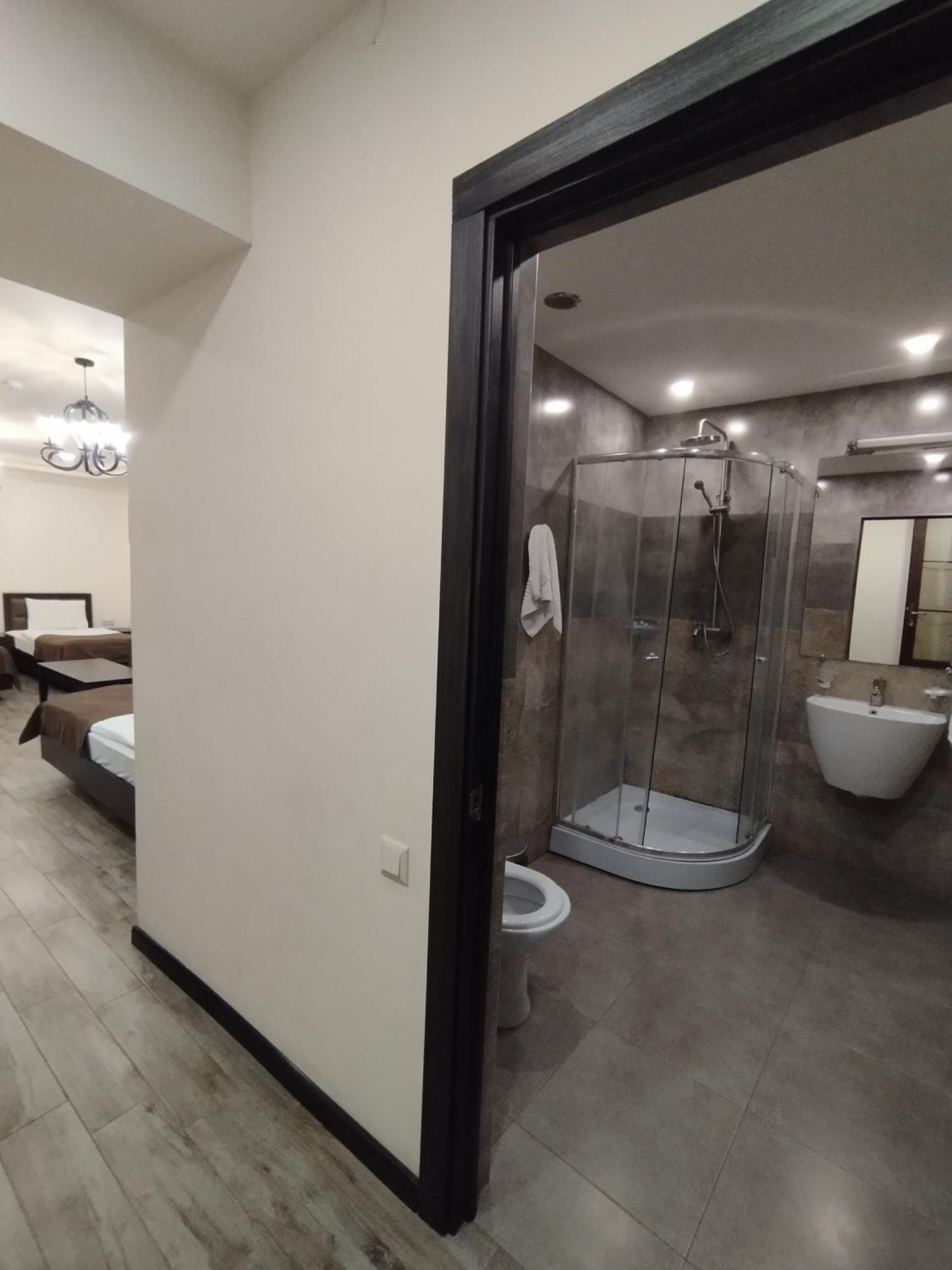 Boutique Living Hotel Ереван Экстерьер фото