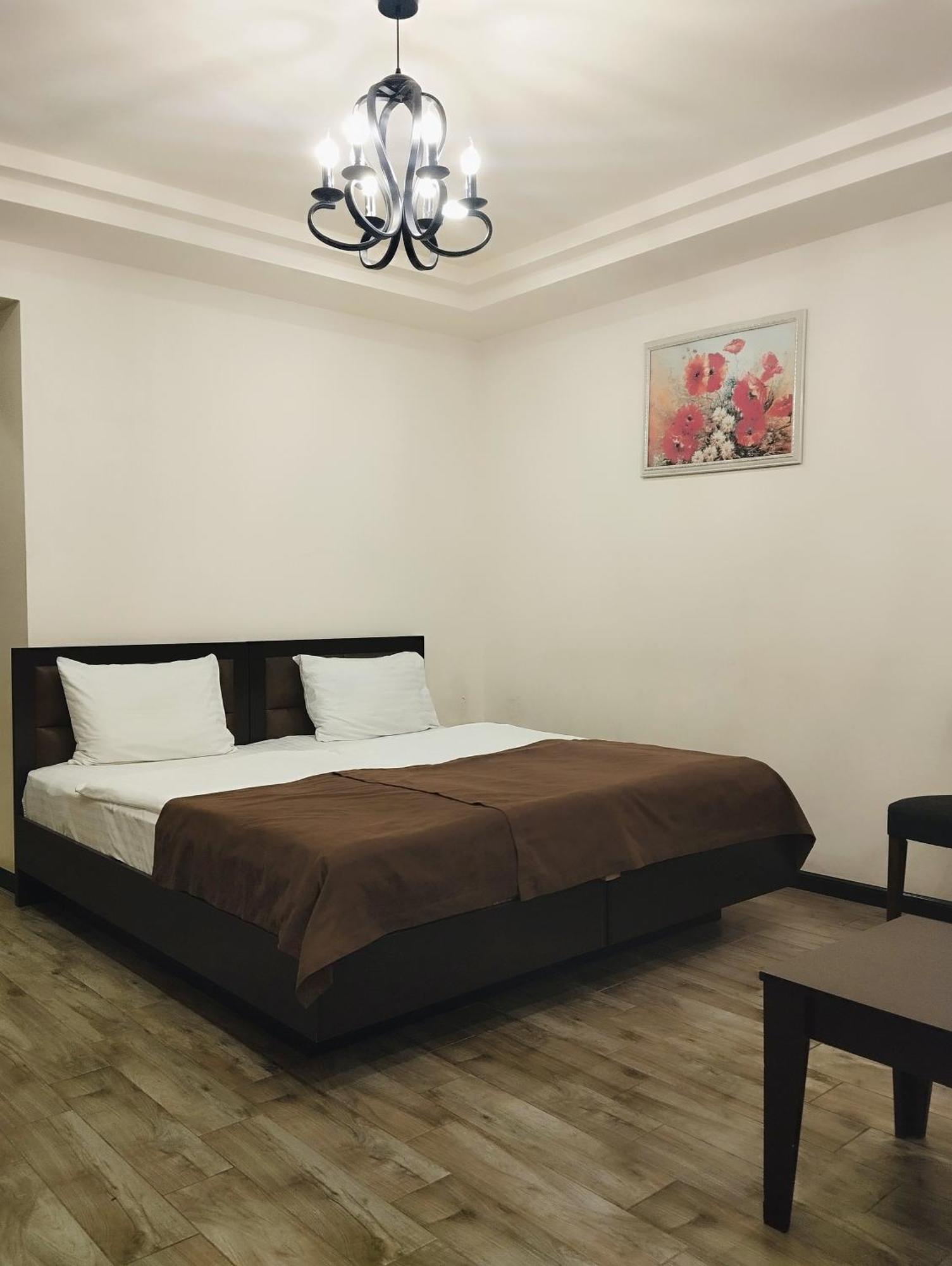 Boutique Living Hotel Ереван Экстерьер фото